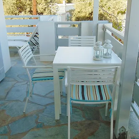George's Seaside Sifnos * ואתי